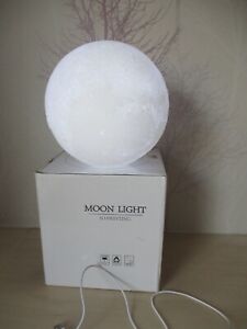 -Moon Lamp - 3D Printed Moon Light / Night Light - USB Charging - NEW