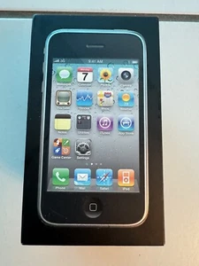 Apple iPhone 3GS - 16GB - Black A1303 As Is Parts Only Doesn't Power On - Picture 1 of 5