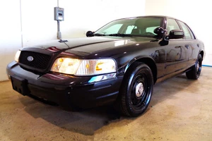 2007 Ford Crown Victoria Police Interceptor 28K Orig Miles H.O. V8 - Picture 1 of 29