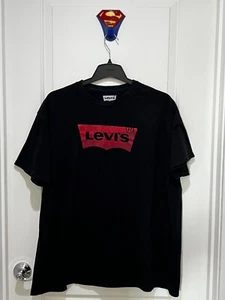 Levi's Classic Red Logo Mens T-shirt Black Size XXL / 2XL - Picture 1 of 5