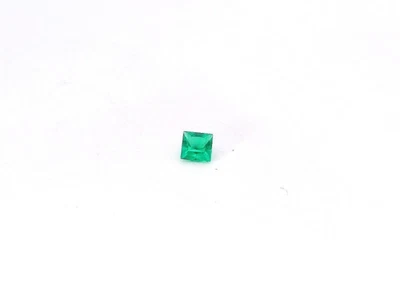 Изумруд 0,07 карата россыпью огранки Princess Cut Lab Created 2,5 x 2,5 мм - Изображение 1 из 4