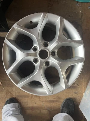 Llanta Chrysler Pacifica 2017 2018 2019 18" OEM 5RJ43AAAB Foto 1 de 2