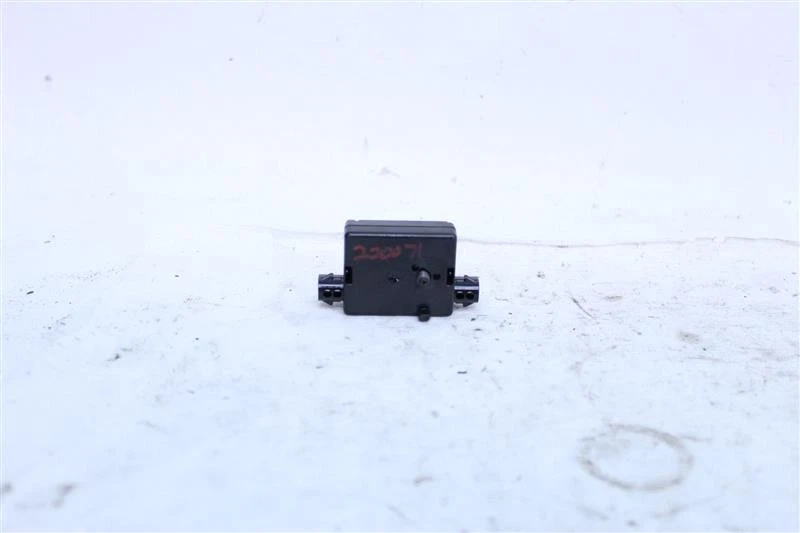 RADIO ANTENNA BMW 340i 2016 16 SY923146602 1121138 - Изображение 1 из 4