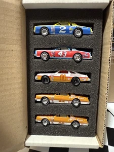 RARE Action 30 Years of Champions 1976-1980 NASCAR 1/64 5 Car Set Dale Earnhardt - Picture 1 of 5