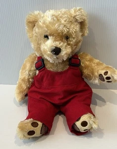 Myers Christmas Bailey Bear 2008 Red Overalls 34cm Cute rare - Foto 1 di 6