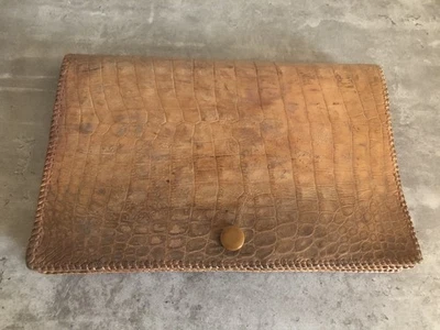 Ancienne pochette, sacoche, sac à main en crocodile véritable, début du 20ème - Photo 1/4