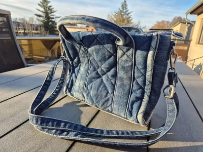 Hübsche kleine neue blaue Denim Stoff Design Umhängetasche mit Riemen und Henkel - Bild 1 von 4