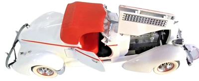 Vintage 1935 Auburn 851 Boattail Speedster 1/24 Scale, Diecast, by Franklin Mint - Image 1 of 4