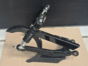2015 HARLEY-DAVIDSON SPORTSTER XL1200C REAR SWING ARM W/ TENSIONERS - Picture 1 of 7