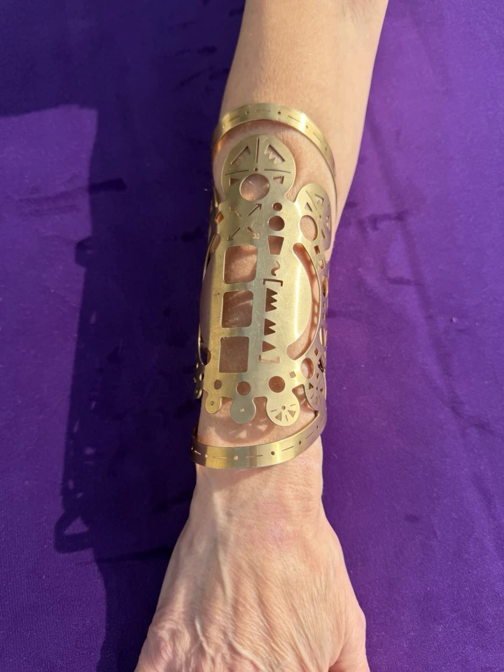 БРАСЛЕТ-МАНЖЕТА FENDI RUNWAY — ВИНТАЖНЫЙ — РЕДКИЙ - Изображение 1 из 4