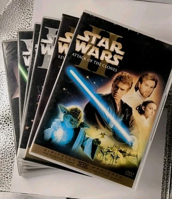 DVD (5) STOCK Star Wars ENGLISCH Episode 2 3 4 5 6 und Bonus Material Trilogie - Bild 1 von 4
