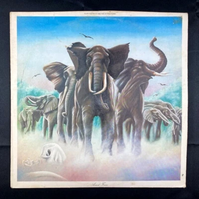 Elvis Costello Armed Forces vinyl record LP UK Press 12" album 33 RPM EX - Image 1 of 3