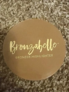 Bronceador iluminador compacto Belle Beauty Kim Gravel BRONZABELLE SOL TOSCANO .32 oz - Imagen 1 de 2