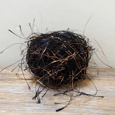 Hilos trendetter metal 84yd. 57 pestañas negras con cobre metálico Foto 1 de 3