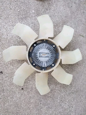 OEM Ford Ranger 2.5L Fan Clutch & Fan Blade F87A-BE Fits 1998 1999 2000 2001 - Image 1 of 4