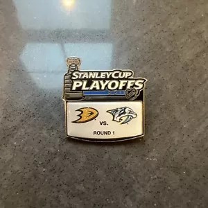 2011 Stanley Cup Playoffs Round 1 Lapel Hat Pin NHL Ducks Vs Predators - Picture 1 of 2