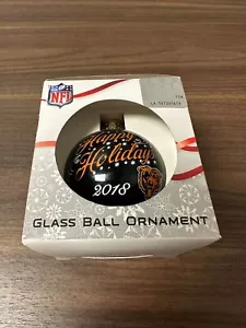 Adorno de bola de vidrio de la NFL con licencia oficial Happy Holiday's 2018 totalmente nuevo - Imagen 1 de 3