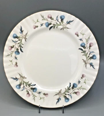 Plato de cena Brigadoon by Roya Albert 10,5", ligeramente usado Foto 1 de 3