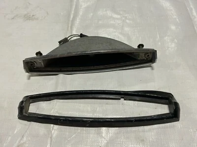 Mercury Montclair 1965 señal de giro lámpara de estacionamiento moldura de guardabarros Foto 1 de 4