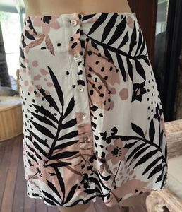 Mink Pink Size M skirt BNWT RRP$79 Holiday Cuteness - Picture 1 of 9