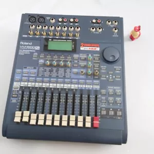 Roland VM-3100 Pro V-Mixing Station 24 bit 20 canali MIDI con adattatore - Foto 1 di 3