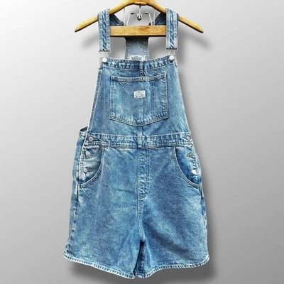 NWT Levi Strauss & Co Levi’s Shorts Overalls Women’s Size L Denim Light Wash NEW - Image 1 of 4