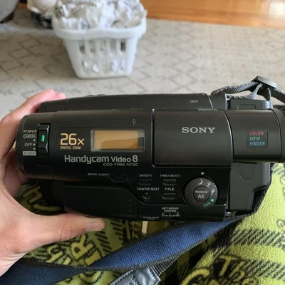Sony Handycam CCD-TR66 Video 8mm Analog Camcorder - Record Transfer Watch Video8 - Image 1 of 4