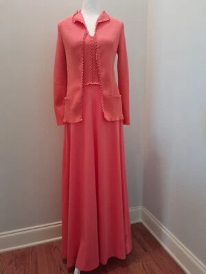 Maxi Vestido y Suéter Giamo Tejidos Años 70 De Colección Coral Cuello en V Talla Pequeña Disfraz  Foto 1 de 4
