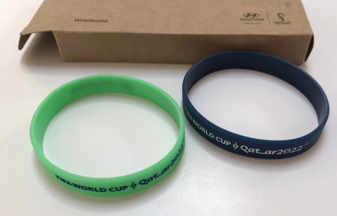 Qatar World Cup 2022 Football Soccer Silicone Unisex Bracelet WristbandsNEW/RARE Cover