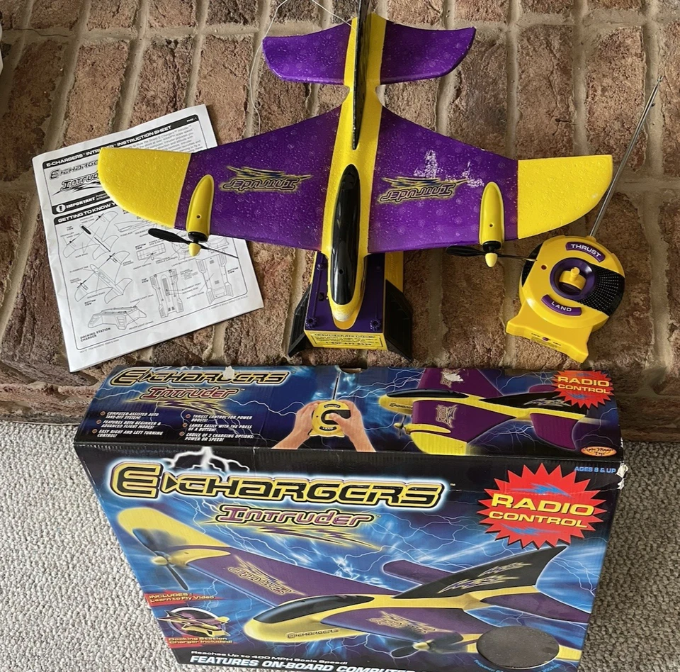 E-Chargers Intruder Radio Remote Control Plane, Controller & Dock-For Parts only - Image 1 of 4
