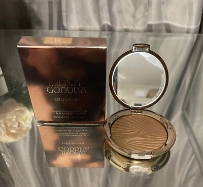 Estee Lauder Bronze Goddess Highlighter Powder Gelee - 02 Solar Crush - Image 1 of 3