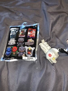 Monogram 2024 Godzilla Serie 6 Mechagodzilla 1974 Flying Figural Bag Clip Rare - Bild 1 von 1