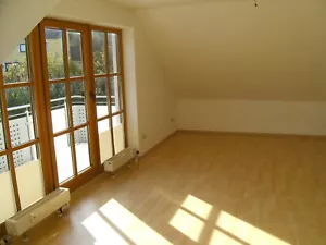 2-Zimmer-Wohnung (68 m²) mit extra großen Garage - Bild 1 von 17
