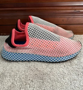 deerupt runner red