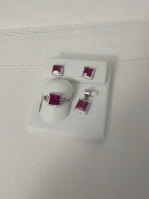Conjunto de joyas de plata esterlina con rubí de circonitas cúbicas pendientes anillo colgante talla 7 Foto 1 de 4