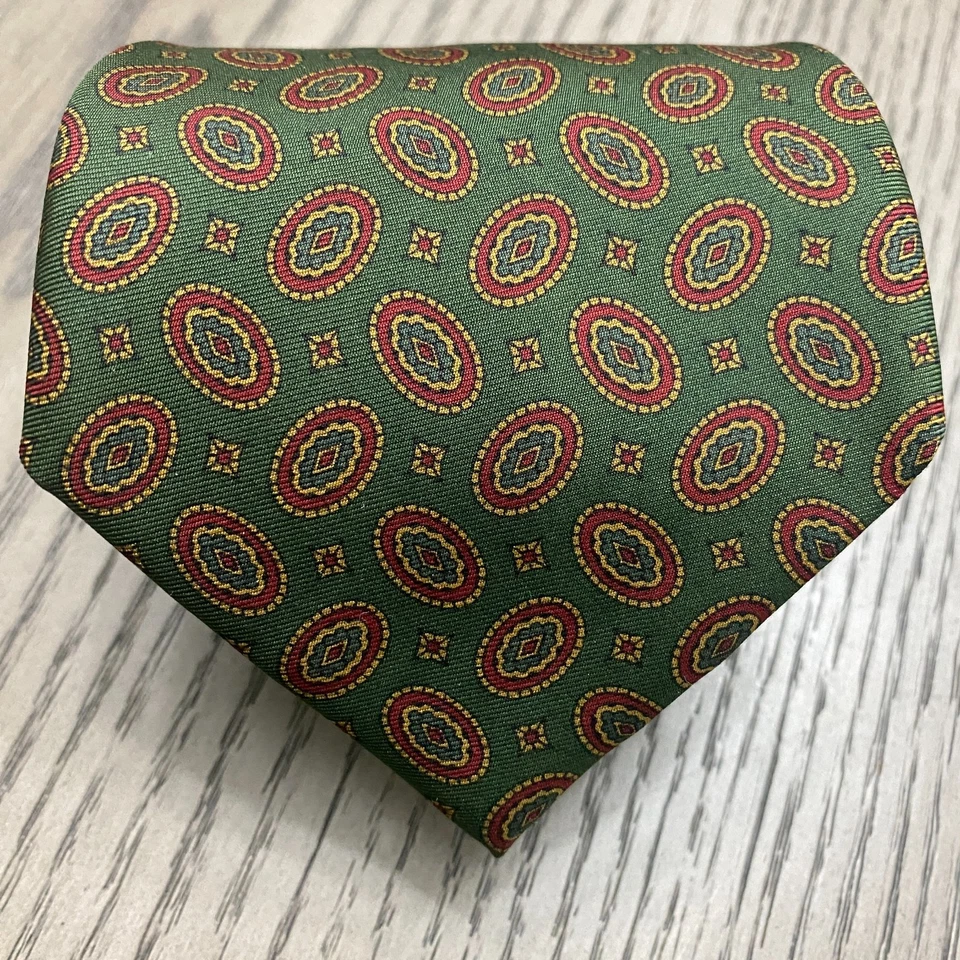 Corbata de Diseñador Coach Medallón Geométrico Verde Seda Italiana Hecha en EE. UU. De Colección Foto 1 de 4