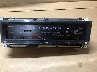Cuadro de instrumentos velocímetro Ford Crown Victoria LTD 1979-1989 Foto 1 de 4