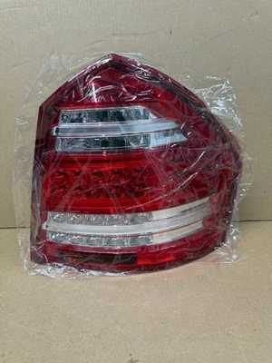 10-12 Mercedes W164 GL350 GL450 GL550 Right Pass Side LED Taillight A1648203664 - Image 1 of 2