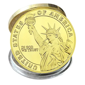 Moneda enchapada en oro de la Estatua de la Libertad Americana en Dios Confiamos Medalla de Honor - Imagen 1 de 9