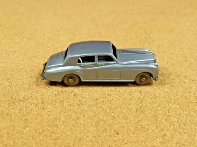 OLD VINTAGE LESNEY MATCHBOX # 44 ROLLS ROYCE SILVER CLOUD - Image 1 of 4