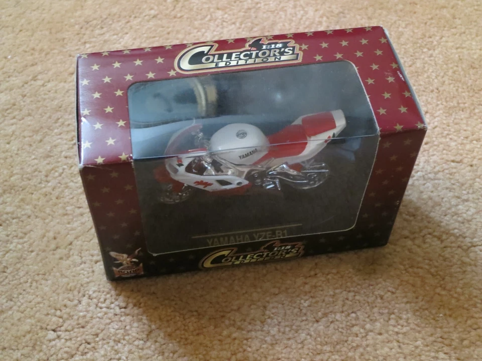 ROAD SIGNATURE Yamaha YZF-R1 1:18 Die-Cast Motorcycle BRAND NEW - Image 1 of 4