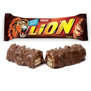 24 x BARRETTA AL CIOCCOLATO LATTE LION CLASSICO CARAMELLO NESTLE' 41 gr SNACK - Foto 1 di 1