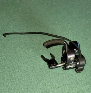Mathews (QAD) Ultra Drop-Away Rest Black New Felt RH Right Hand - Picture 1 of 3