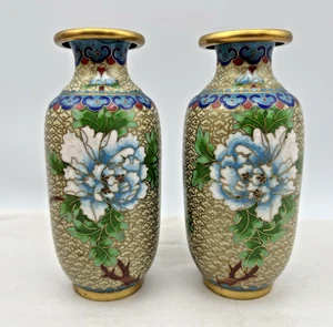 Coppia Vasi Cloisonné Cinese Vintage Peonie Smalto Floreale Ottone 5” - Foto 1 di 8