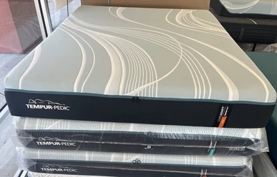 TEMPURPEDIC LUXE ADAPT LuxeAdapt 2.0 Firm King Mattress $4,999 Free Shipping - Image 1 of 4