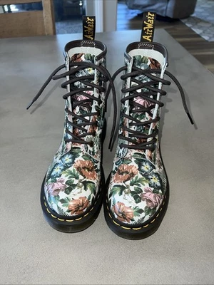 Dr. Martens 1460 多色花卉 Air Wair 女式战斗靴 6 全新 罕见 — 第 1/4 张图片