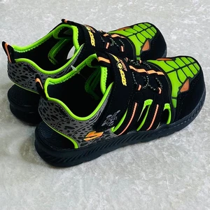 Skechers Skech-O-Saurus Lights "I Light Up" Sandalen schwarz & limette Kindergröße 2 - Bild 1 von 6