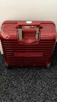 Rimowa Salsa Business Trolley ROT - pre LVMH Design 40x40x20cm 25L Kaum benutzt - Bild 1 von 4