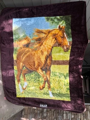 Colcha Colap Rachel Collection marrom cavalo cobertor de pelúcia 70” X 92” - Imagem 1 de 4