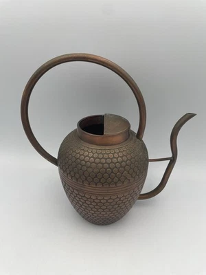 Hervidor de agua de árbol bonsai con patrón escalador de peces de metal en relieve de latón de colección Foto 1 de 4